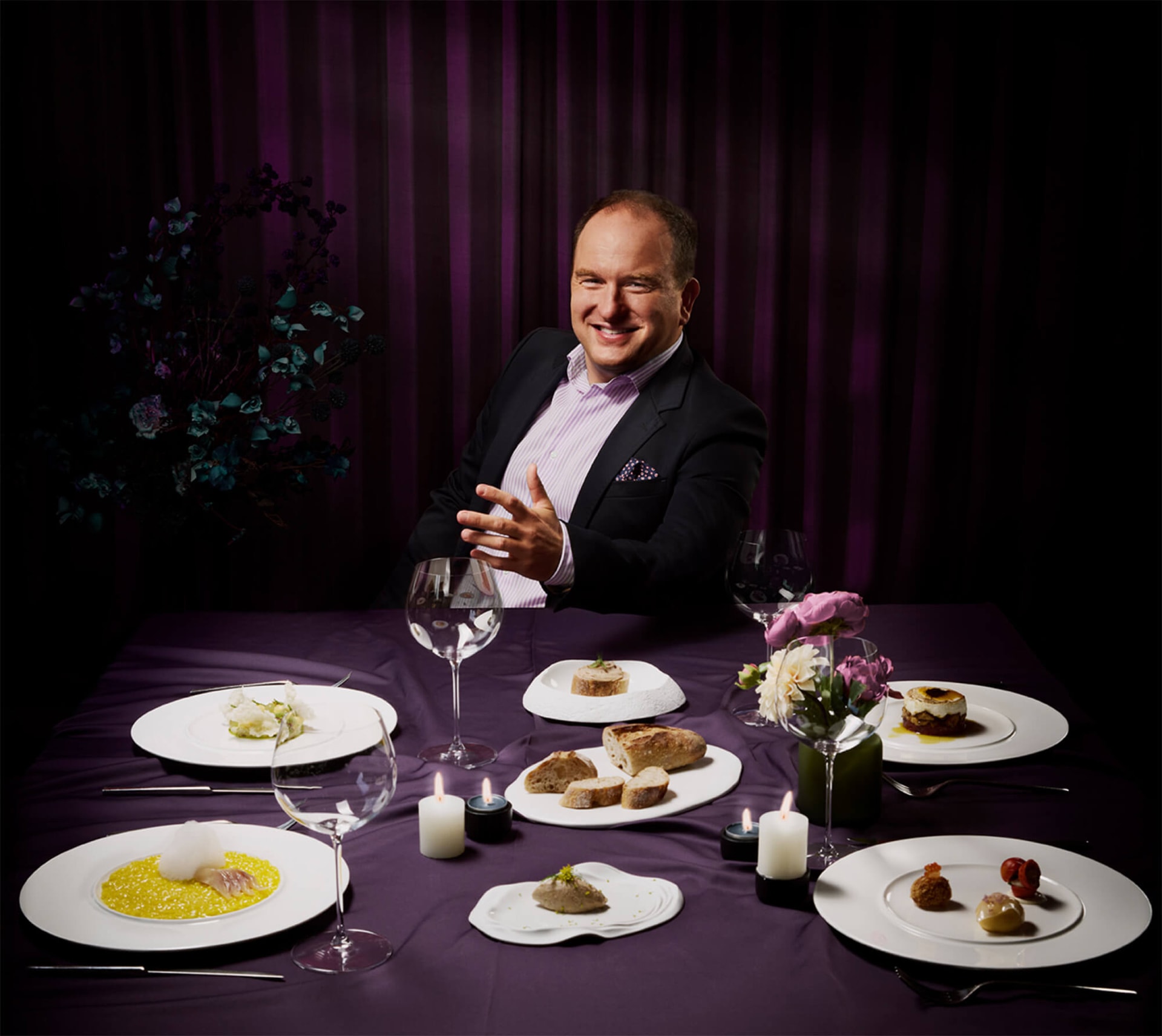 Telečja s črno trobento in koromačem