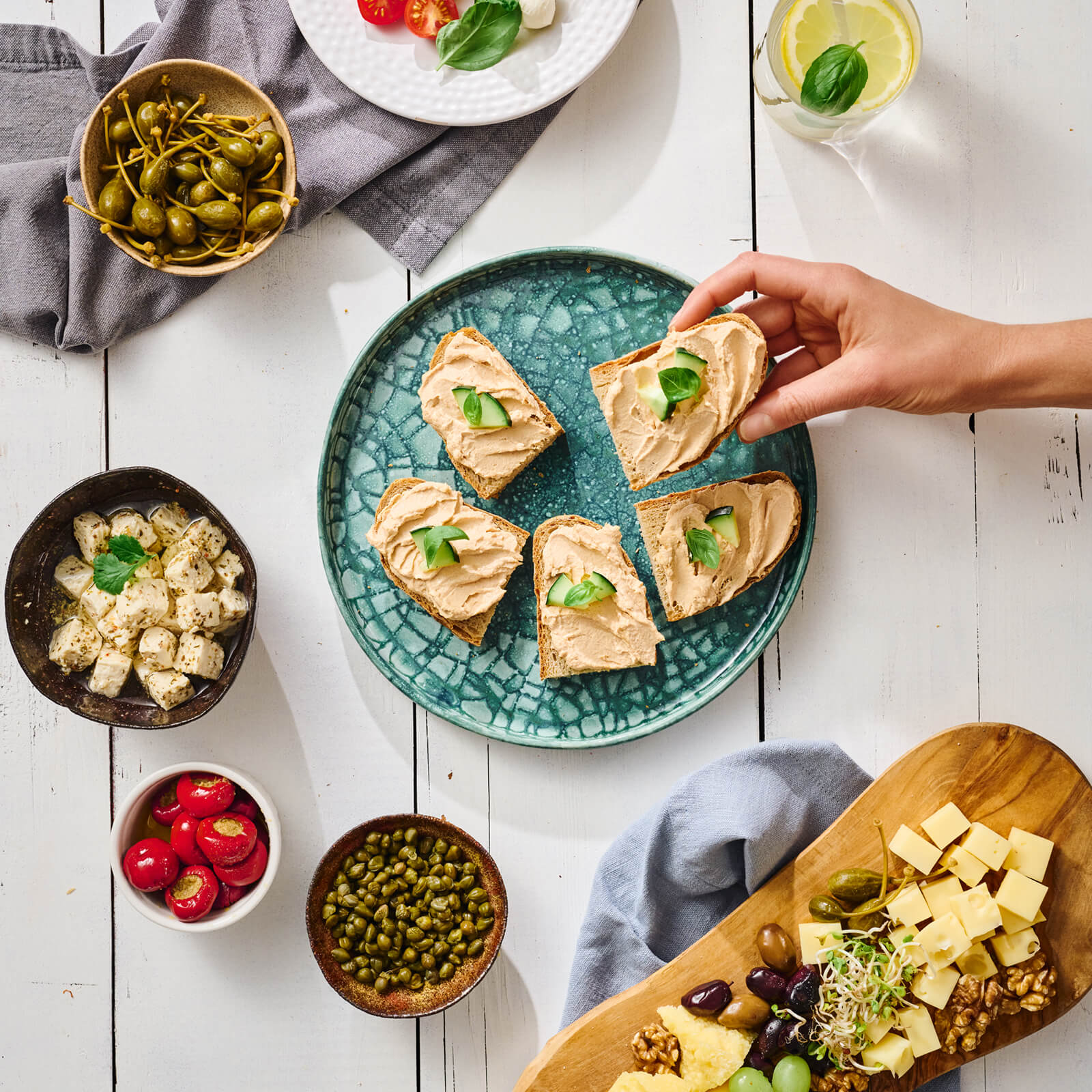 Za vas pripravljamo najboljše male obroke na najbolj pristen in iskren način.